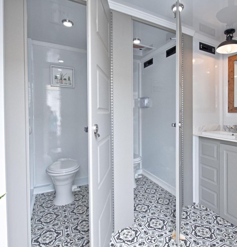 A Royal Flush Bridgeport Luxury Portable Toilets for Rent