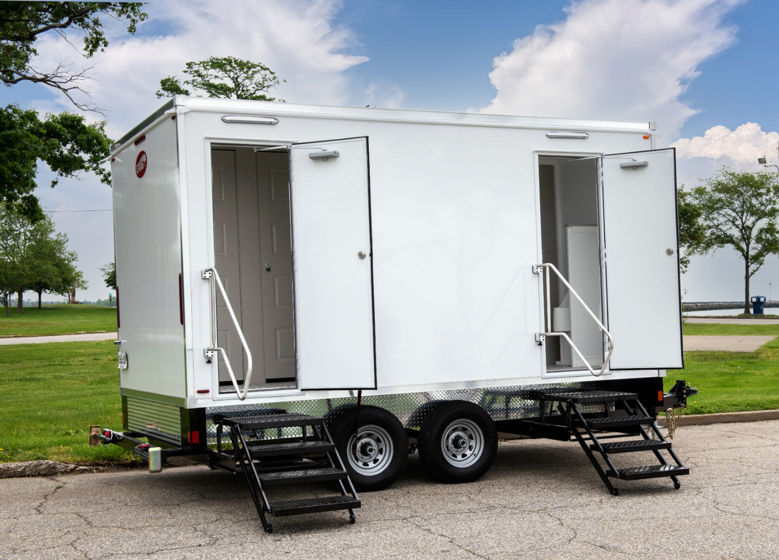 Restroom Trailers - A Royal Flush, Inc.